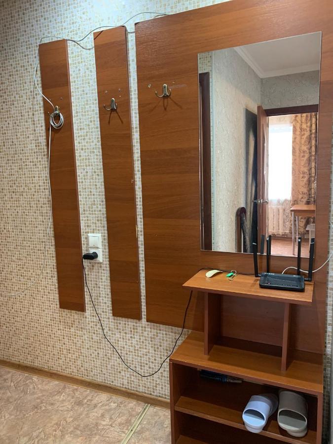 Уютная Квартира В Центре По Ул Гоголя Karaganda Ngoại thất bức ảnh
